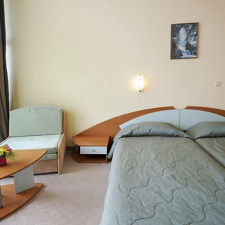 Palm 4* غولدن ساندز